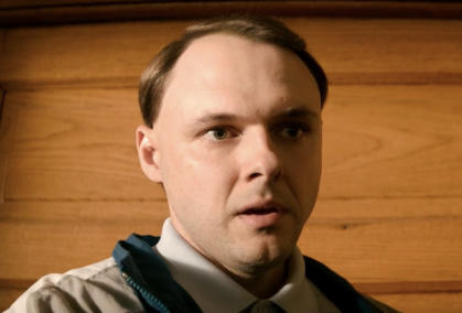 Christopher Denham as Arby in Utopia, Season 1, Episode 4