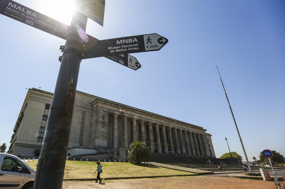 El emblemático edificio de la facultad de Derecho de la Universidad de Buenos Aires (UBA), uno de los lugares mas visitados por los turistas. 13 de marzo de 2017, en Buenos Aires (Argentina). EFE/David Fernández