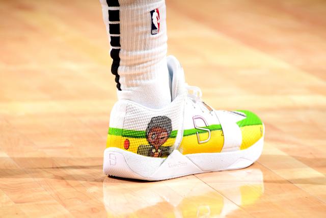 Celtics' Jaylen Brown wears special Tracy McGrady-inspired shoes for NBA  All-Star game 