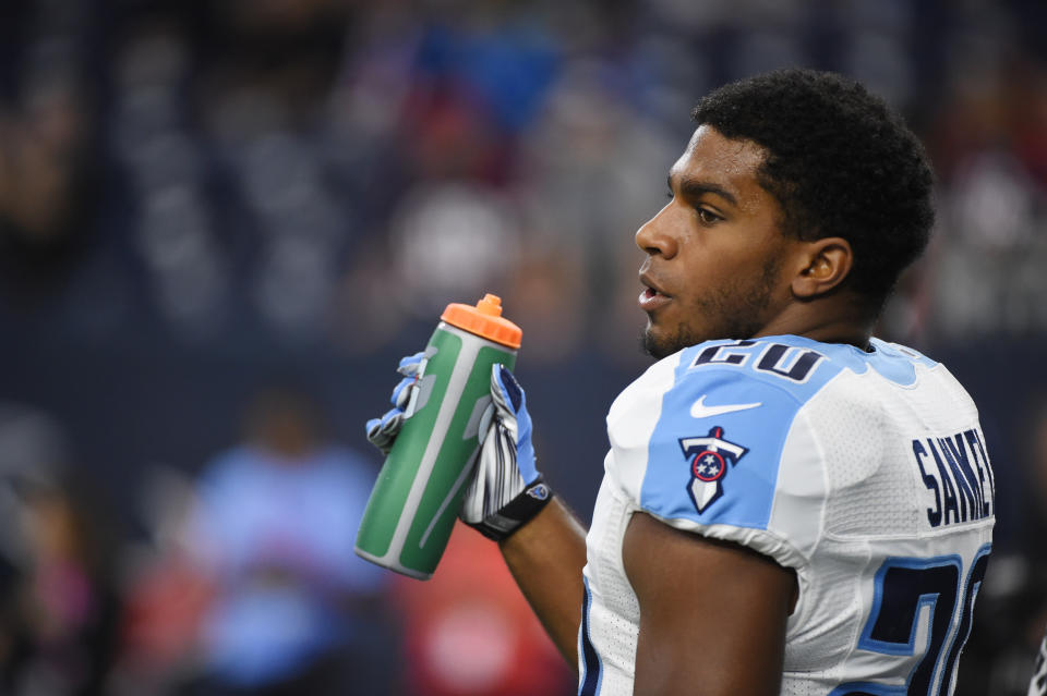 Tennessee Titans running back Bishop Sankey (20) voor een NFL-voetbalwedstrijd tegen de Houston Texans, zondag 1 november 2015, in Houston.  (AP Foto/Eric Christian Smith)