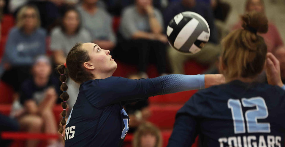 Mount Notre Dame senior Shaye Wolfe advances the ball during the regional semifinal against Ursuline Academy at Lakota West High School Wednesday, Nov. 2, 2022.