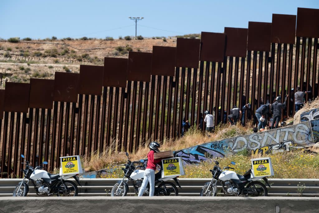 MEXICO-US-MIGRATION-BORDER-TITLE 42