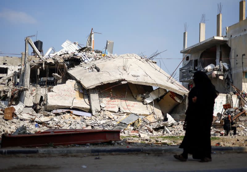 Aftermath of a deadly Israeli strike, in Rafah