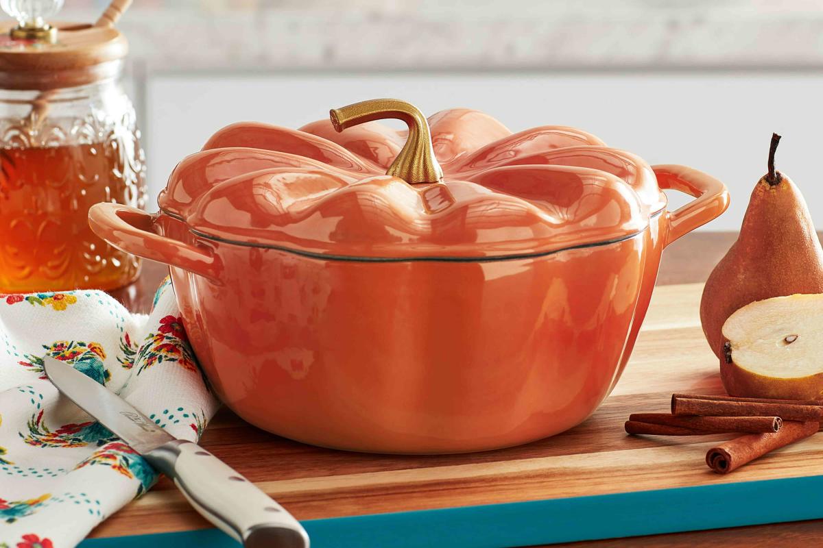 Martha Stewart Collection 2-Qt. Enameled Cast Iron Dutch Oven with Pumpkin Knob