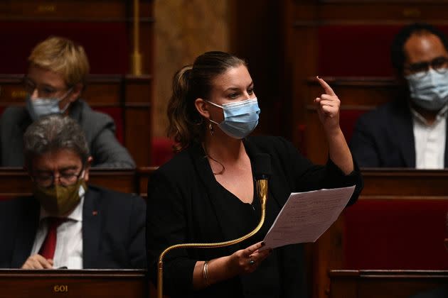 La députée insoumise Mathilde Panot, ici photographiée à l'Assemblée nationale en octobre 2020. (Photo: CHRISTOPHE ARCHAMBAULT / AFP)