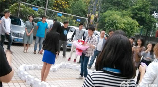 Images have begun to surface of the 'romantic' proposal. Photo: Weibo