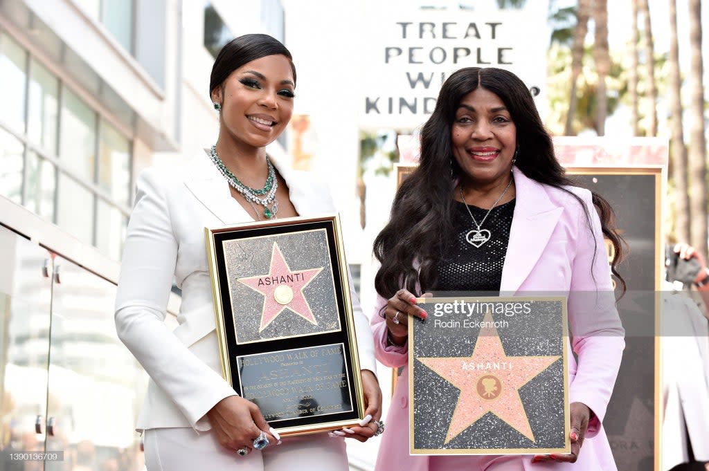 Ashanti and her mother attended the ceremony (Getty Images)