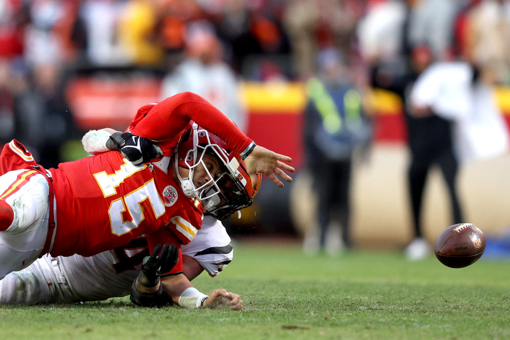 Bengals-Chiefs history: Playoff results, all-time record ahead of