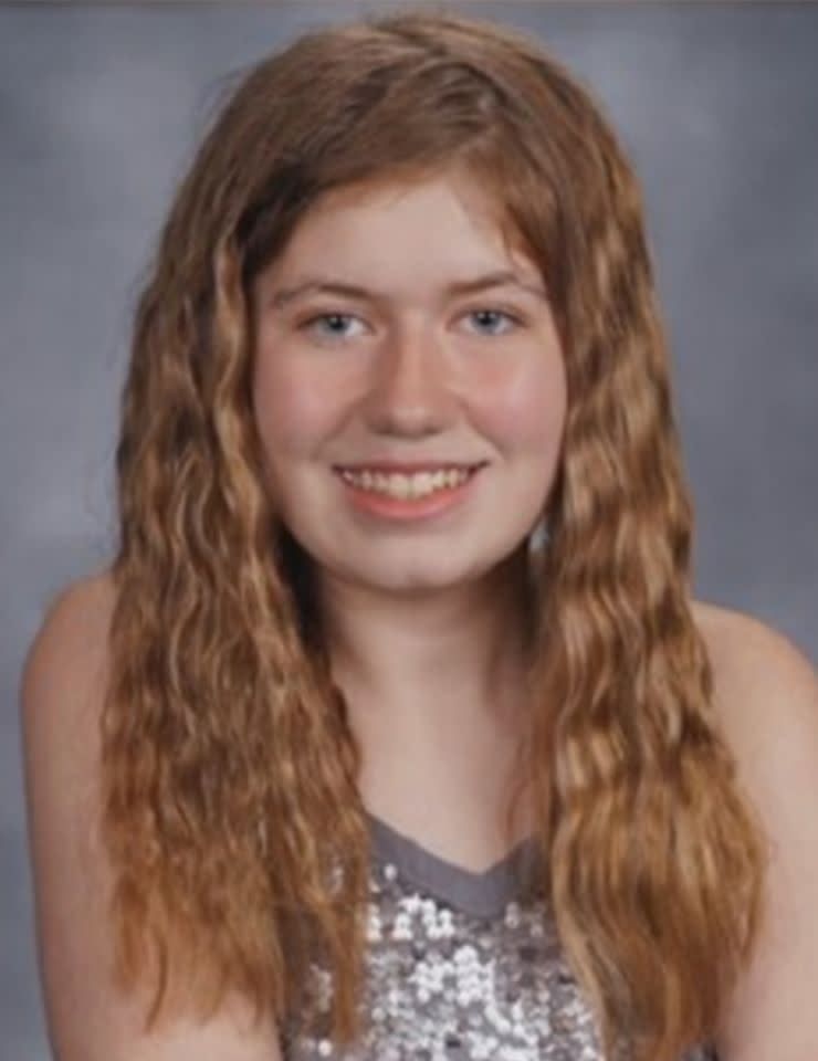 Missing teen Jayme Closs (pictured) reportedly escaped from captivity and asked a dog walker for help. 