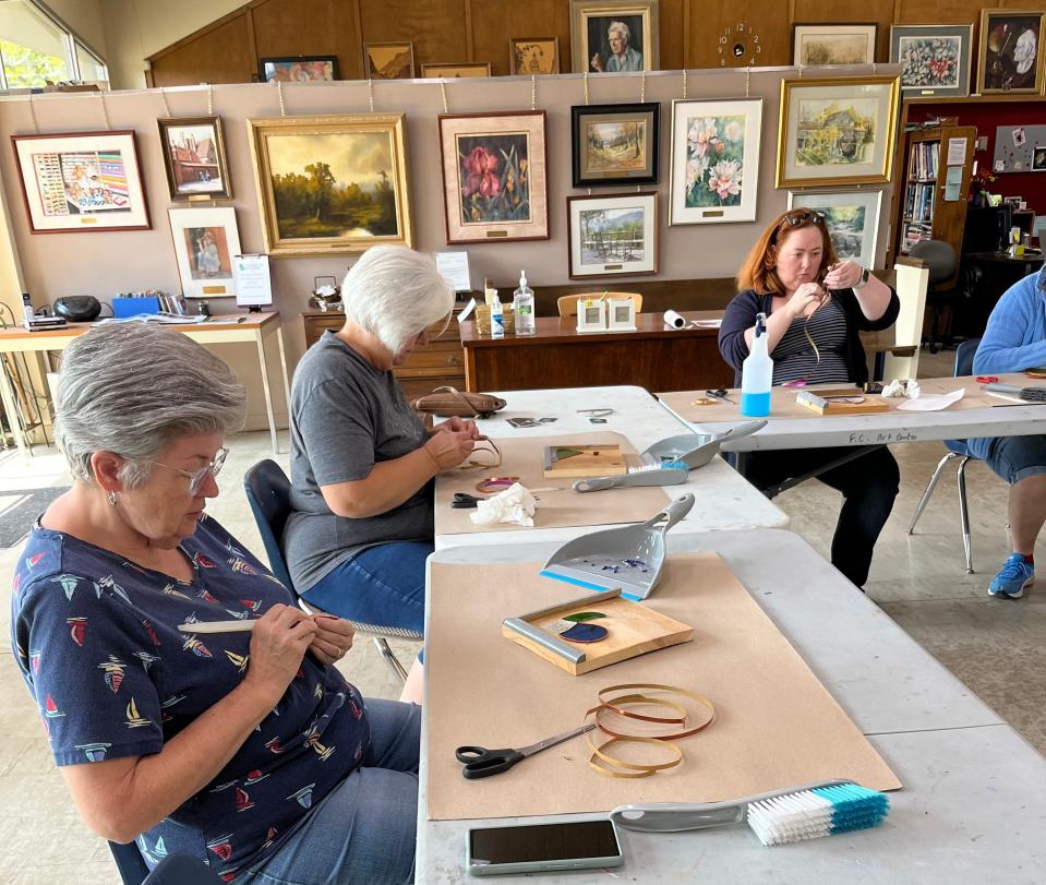 Classes at the Fountain City Art Center are popular with the public.