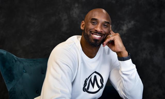 Kobe Bryant statue to be unveiled outside Crypto next year. How will he be  immortalized? - Yahoo Sports