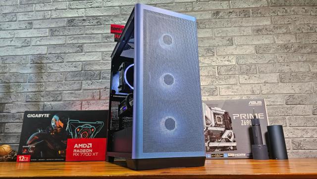 Hands-On: The APNX C1 PC Case Is Cooling-Focused, Colorful, and Curved