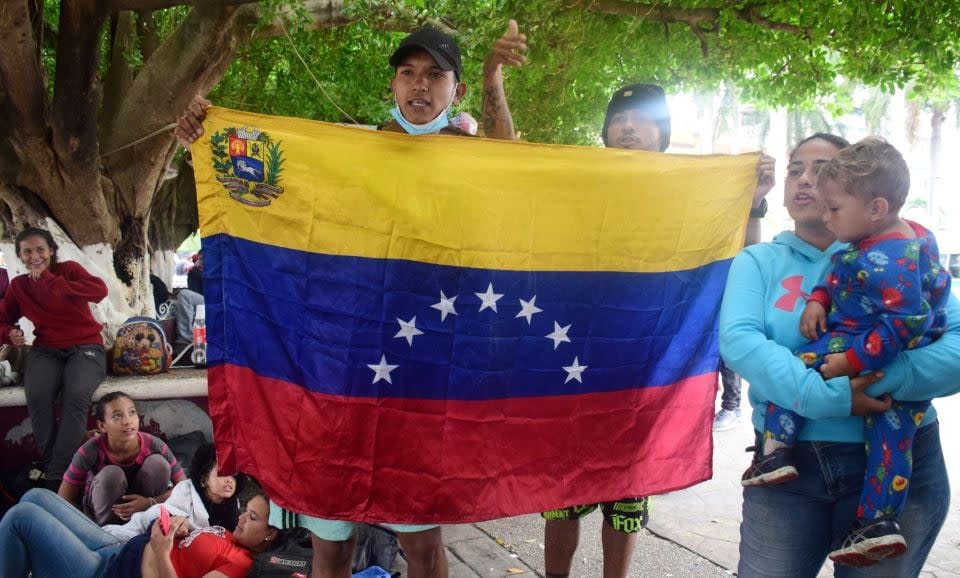 Mujeres y personas LGBT+, las más afectadas por políticas hacia venezolanos