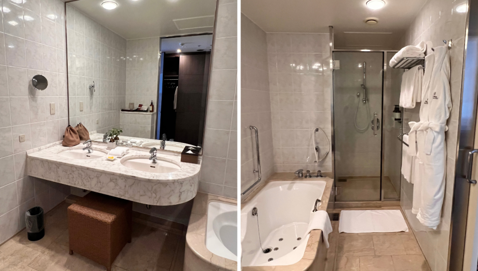 The bathroom and shower area in The Executive Tower View King room. (PHOTO: Reta Lee/Yahoo Life Singapore)