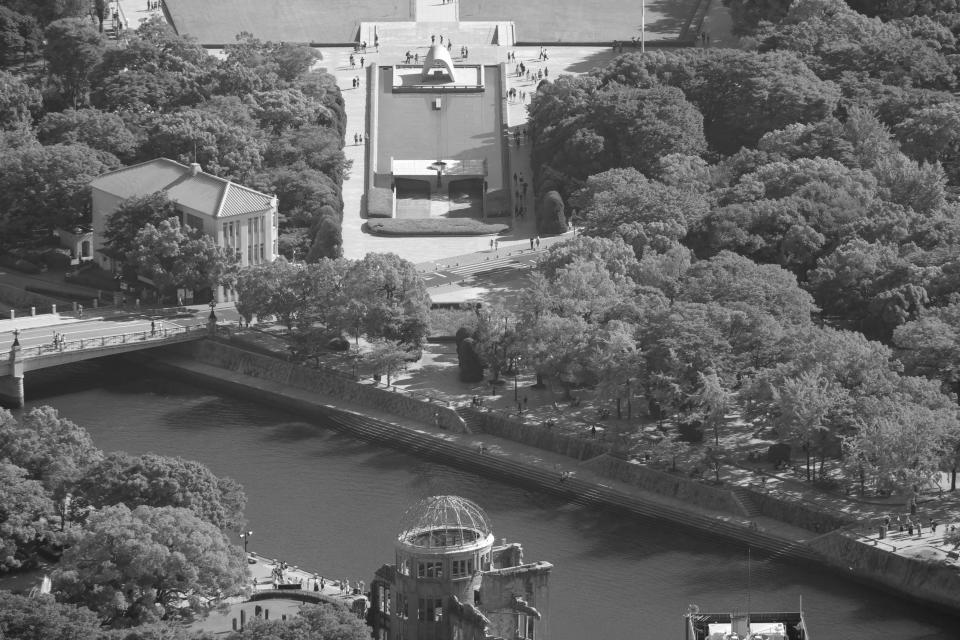 <p>Atomic Bomb Dome, Hiroshima, Japan, 2017. (© Hiroji Kubota/Magnum Photos) </p>