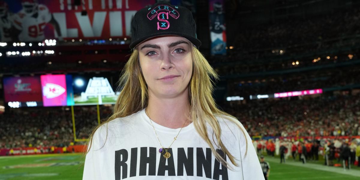 Cara Delevingne's Rihanna Shirt at Super Bowl Goes Viral