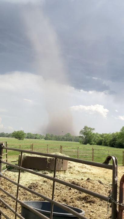 Landspout seen southeast of Hutchinson on April 30, 2024 before 5 p.m. (Courtesy: Steven Chambers)
