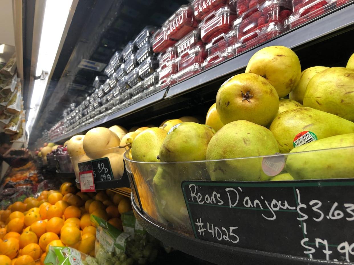 Fresh fruit is stocked in an Iqaluit grocery store in December 2018.  (Nick Murray/CBC News - image credit)