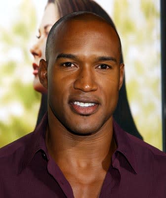 Henry Simmons at the LA premiere of Universal's Intolerable Cruelty