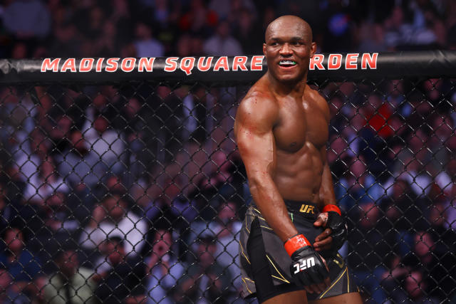 NEW YORK, NEW YORK - NOVEMBER 06: Kamaru Usman smiles against Colby Covington in their welterweight title bout during the UFC 268 event at Madison Square Garden on November 06, 2021 in New York City. (Photo by Mike Stobe/Getty Images)