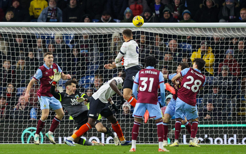 BURNLEY, ENGLAND - JANUARY 12: Luton Town's Carlton Morris scores his side's first goal during the Premier League match between Burnley FC and Luton Town at Turf Moor on January 12, 2024 in Burnley, England. (Photo by Alex Dodd - CameraSport via Getty Images)