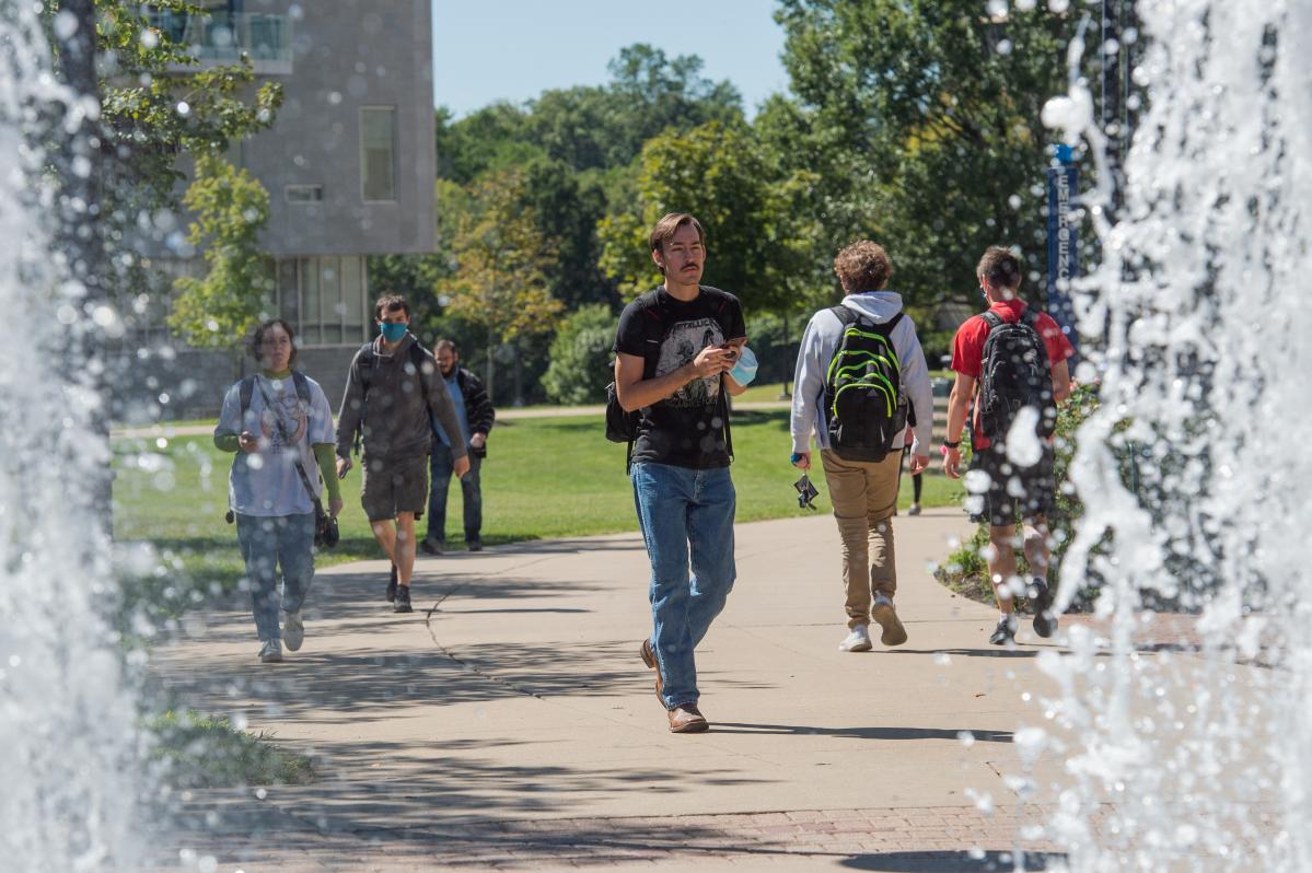 University of Wisconsin Enrollment Increases Amid Challenges