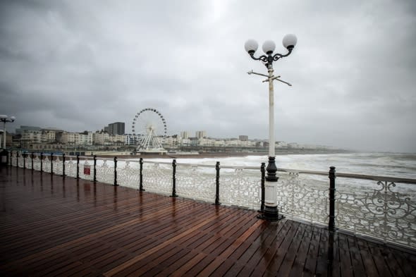 Brighton seafront 'vertical cable car' work starts