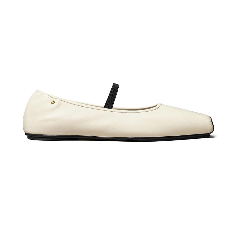 <p><a href="https://go.redirectingat.com?id=74968X1596630&url=https%3A%2F%2Fwww.toryburch.com%2Fen-us%2Fshoes%2Fflats%2Fmary-jane-ballet%2F157625.html&sref=https%3A%2F%2Fwww.elle.com%2Ffashion%2Fshopping%2Fg60444024%2Fbest-wedding-flats%2F" rel="nofollow noopener" target="_blank" data-ylk="slk:Shop Now;elm:context_link;itc:0;sec:content-canvas" class="link ">Shop Now</a></p><p>Mary Jane Ballet</p><p>toryburch.com</p><p>$298.00</p>