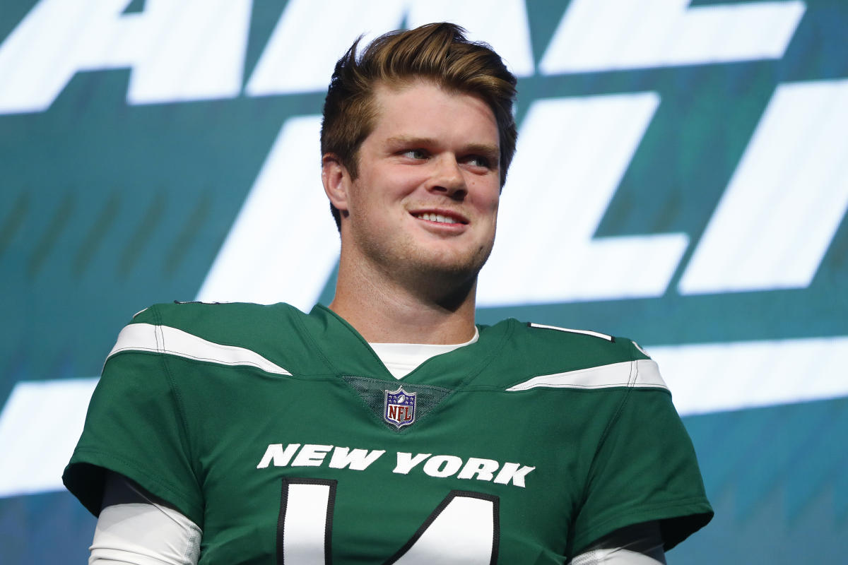 New York Jets news: Joe Namath remains high on Sam Darnold (Video)