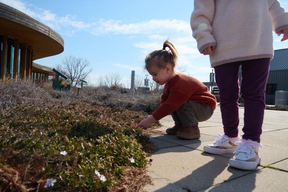 The Waterfront Botanical Gardens' Gardens Storytime offers children ages 3-5 and their grown-up caregivers two colorful stories and a nature-inspired activity to help young friends build early reading, social-interactive and creative skills.