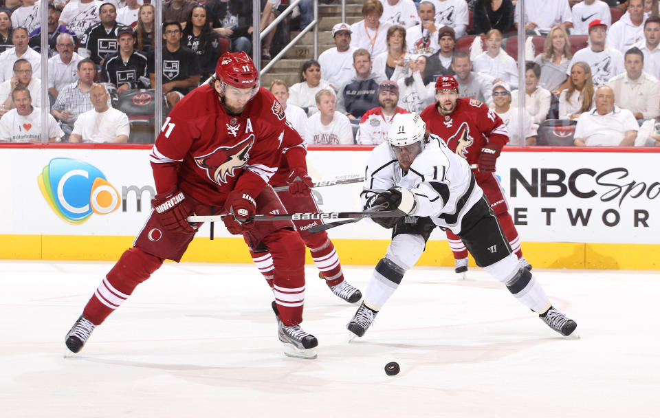 GLENDALE, AZ - MAY 15: Anze Kopitar #11 of the Los Angeles Kings and Martin Hanzal #11 of the Phoenix Coyotes vie for the puck in the second period of Game Two of the Western Conference Final during the 2012 NHL Stanley Cup Playoffs at Jobing.com Arena on May 15, 2012 in Phoenix, Arizona. (Photo by Christian Petersen/Getty Images)