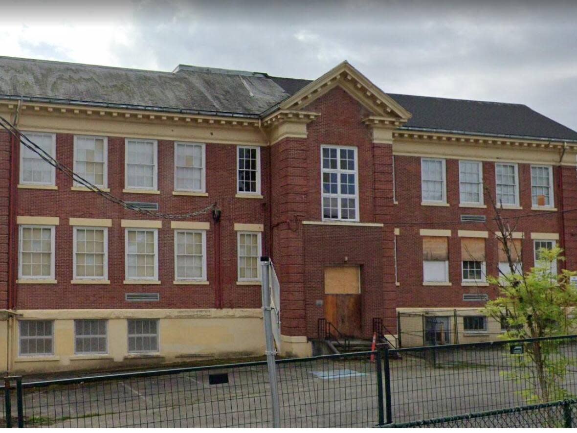 Vancouver School Board staff are recommending the permanent closure of Sir Guy Carleton Elementary School by January 2024.  (Google Maps - image credit)