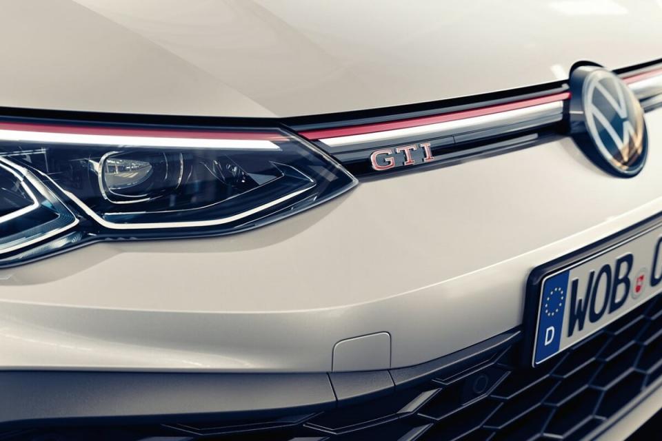 Volkswagen-Golf_GTI_Clubsport-2021-7.jpg