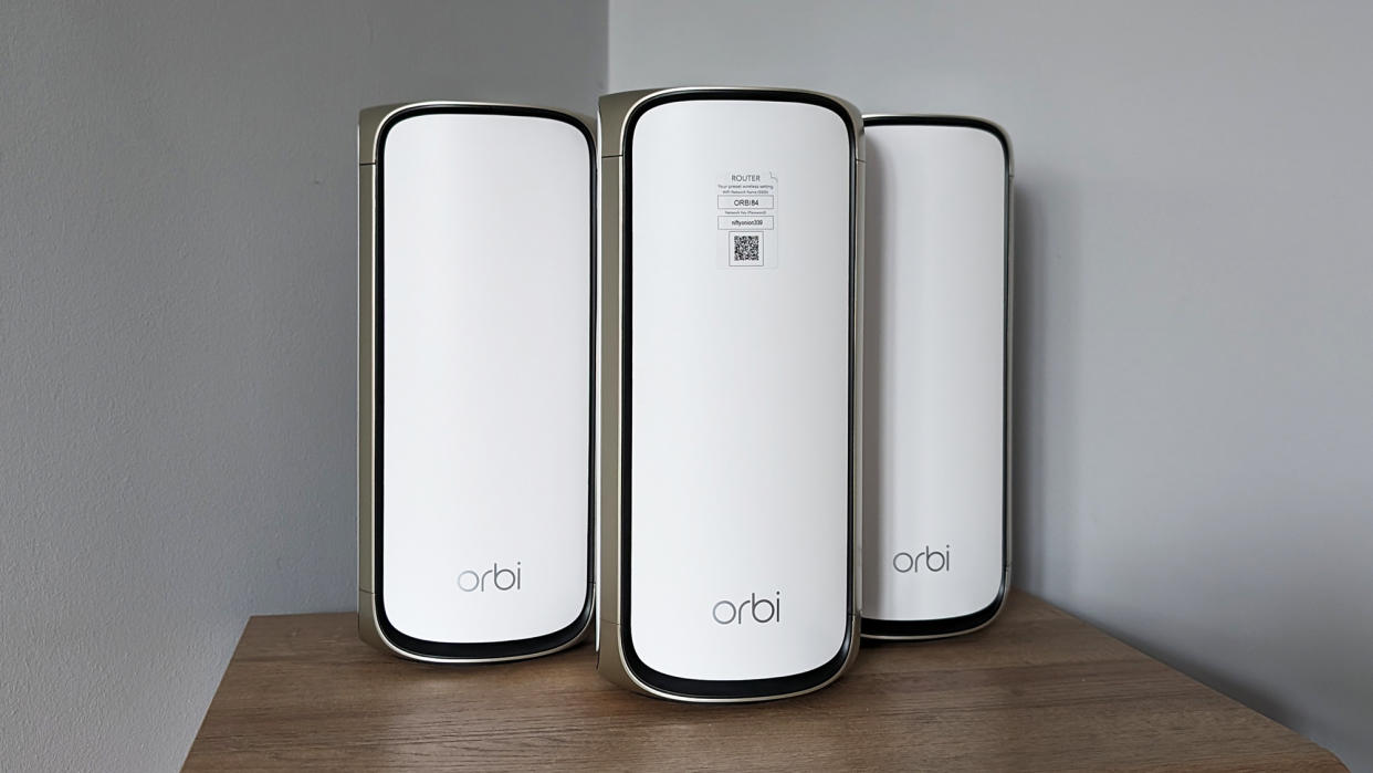  Netgear Orbi 970 Series mesh system. 