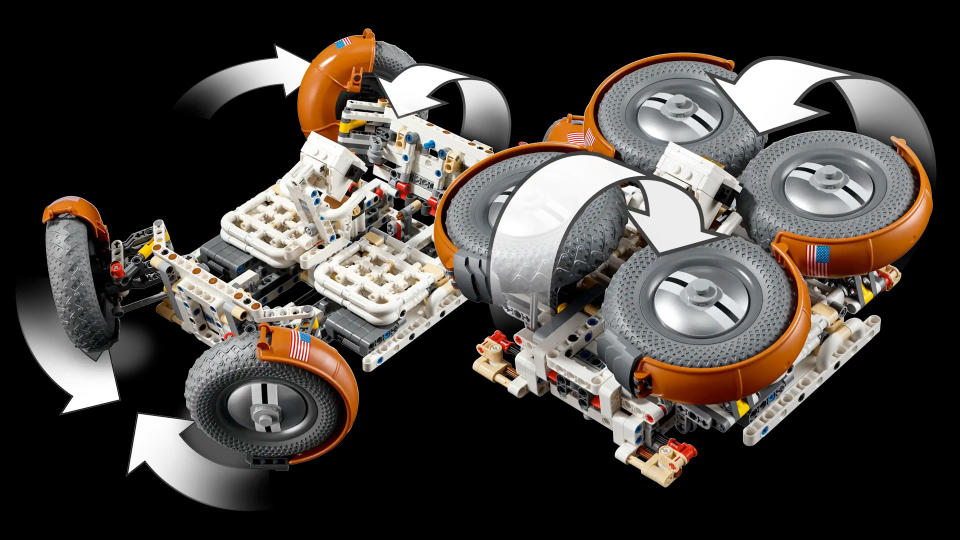 Like the real moon buggy, the Lego Technic NASA Apollo Lunar Rover - LRV can also fold into a more compact flight configuration.