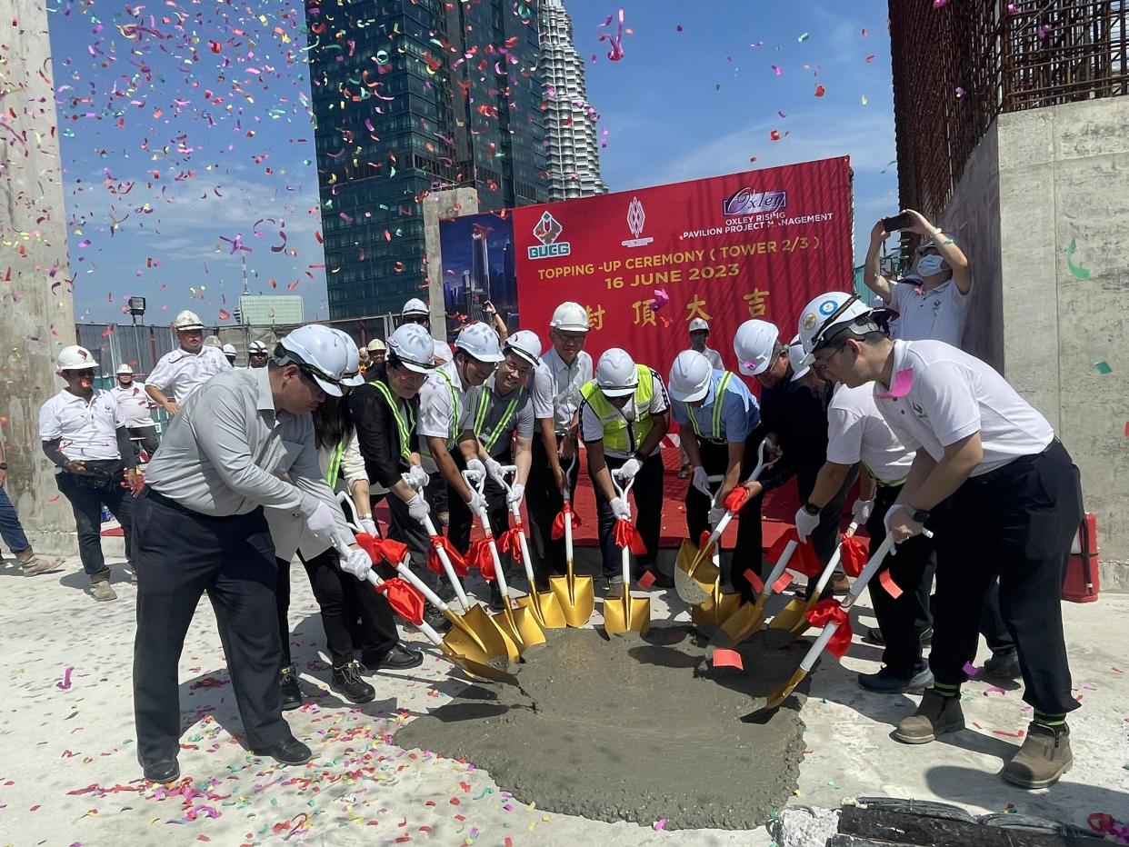 Jewel by Oxley KLCC Celebrates Successful Topping Out Ceremony