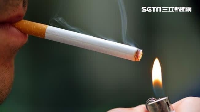 抽菸有害身體健康，營養師指出「一根菸＝7000種化學物質＋93種致癌物」。（示意圖／資料照）