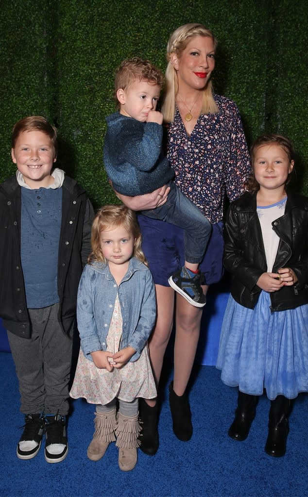 Tori Spelling, Liam, Stella, Hattie & Finn