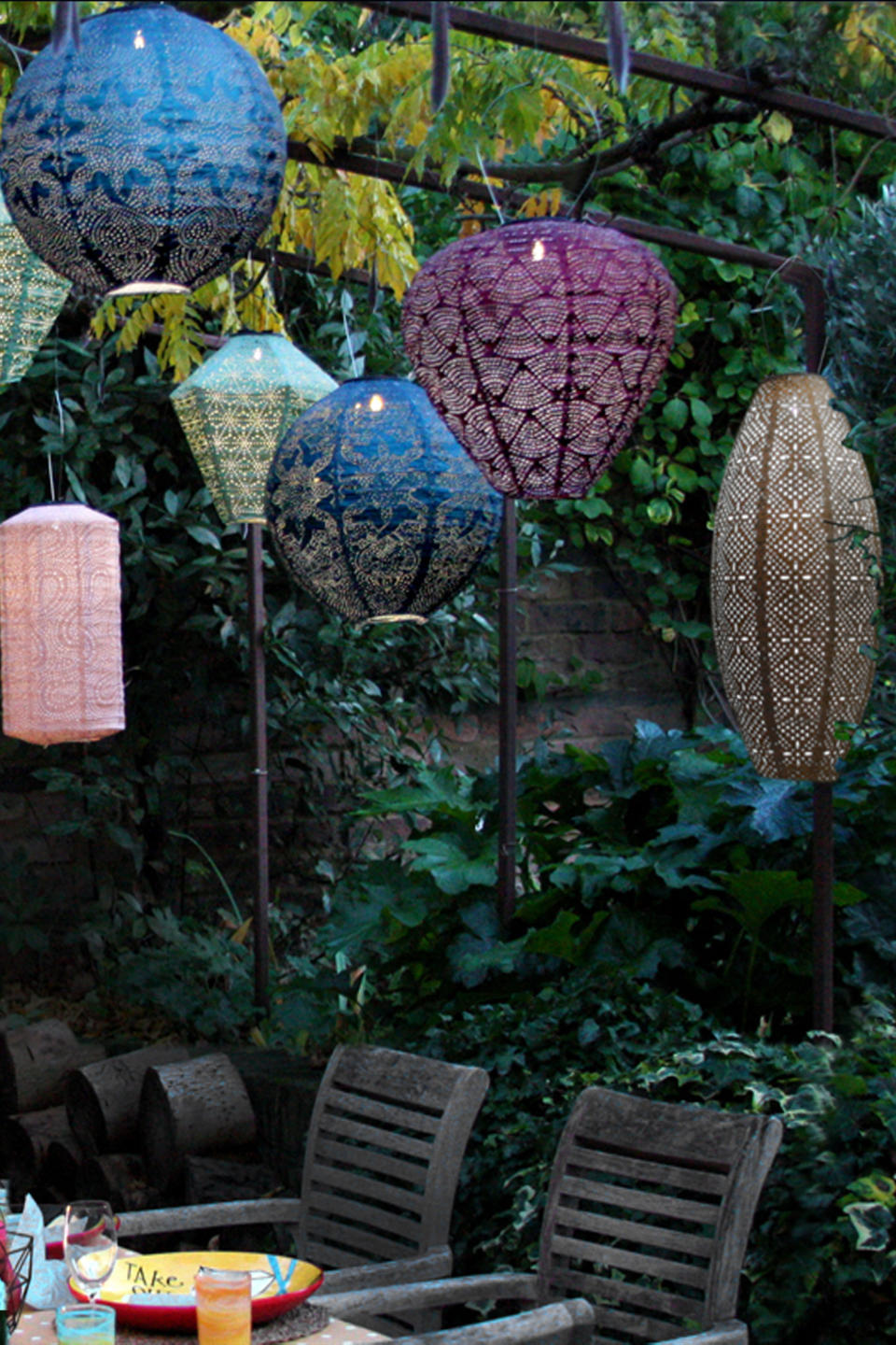 18. Mix shapes and colors in your patio lighting ideas