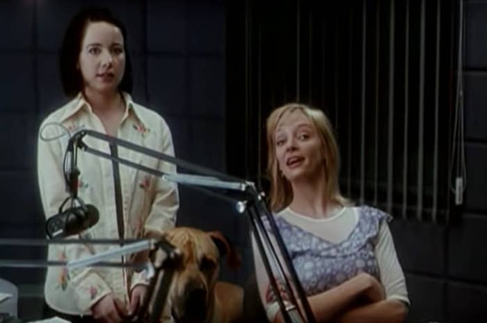 Janeane Garofalo and Uma Thurman look surprised in the movie