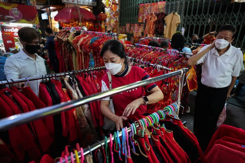 Preparations for Lunar New Year celebrations in Bangkok