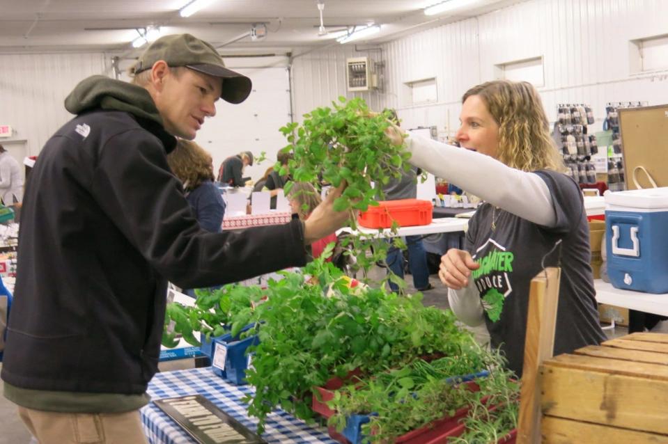 From 11 a.m. to 2 p.m. on Jan. 7 at the Johnson County fairgrounds, enjoy an indoor winter farmers’ market organized by the Johnson County Agricultural Association.