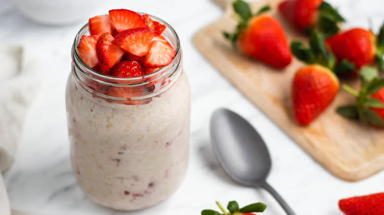 strawberry overnight oats in jar