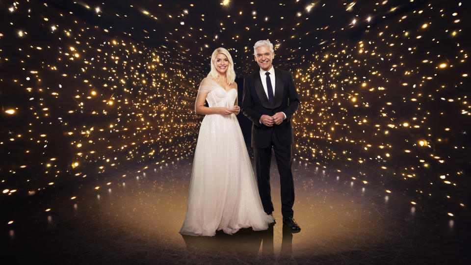 Dancing on Ice: SR13 on ITV Pictured: Holly Willoughby and Phillip Schofield. (ITV)