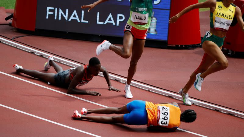 Athletics - Women's 1500m - Round 1