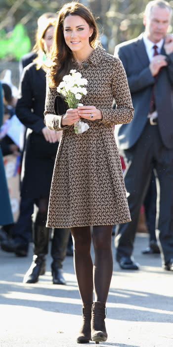 Catherine, Duchess of Cambridge arrives at Rose Hill Primary School during a visit to Oxford on February 21, 2012 in Oxford, England. The visit is in association with the charity Art Room who work with children to increase self-confidence and self-esteem. (Photo by Chris Jackson/Getty Images)