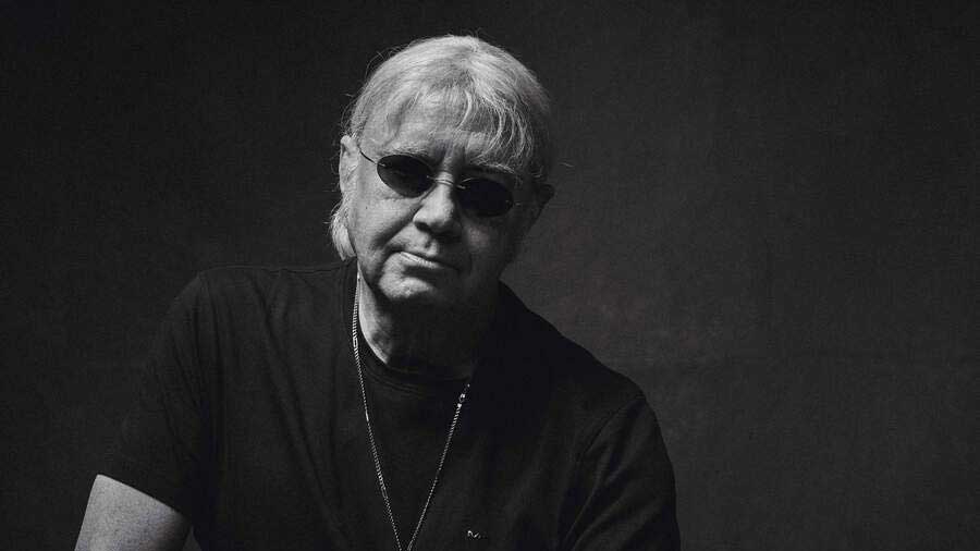  Ian Paice studio portrait. 