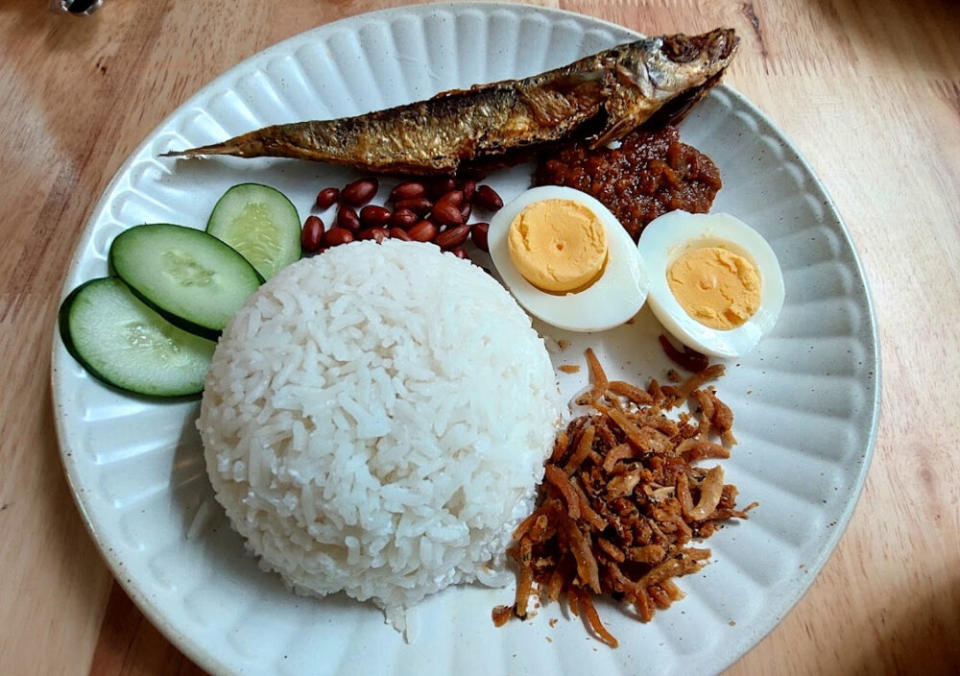 BoiBoi - Nasi Lemak Ikan Basung