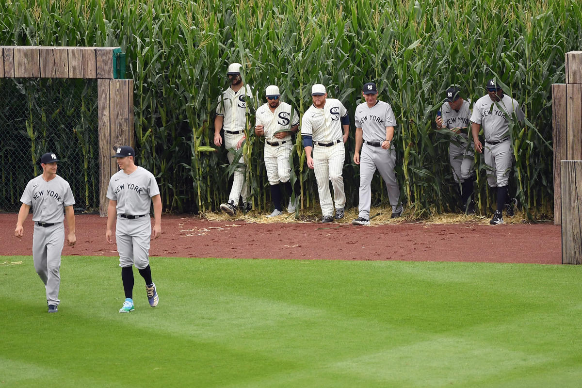 MLB announces teams for Field of Dreams follow-up game in 2022