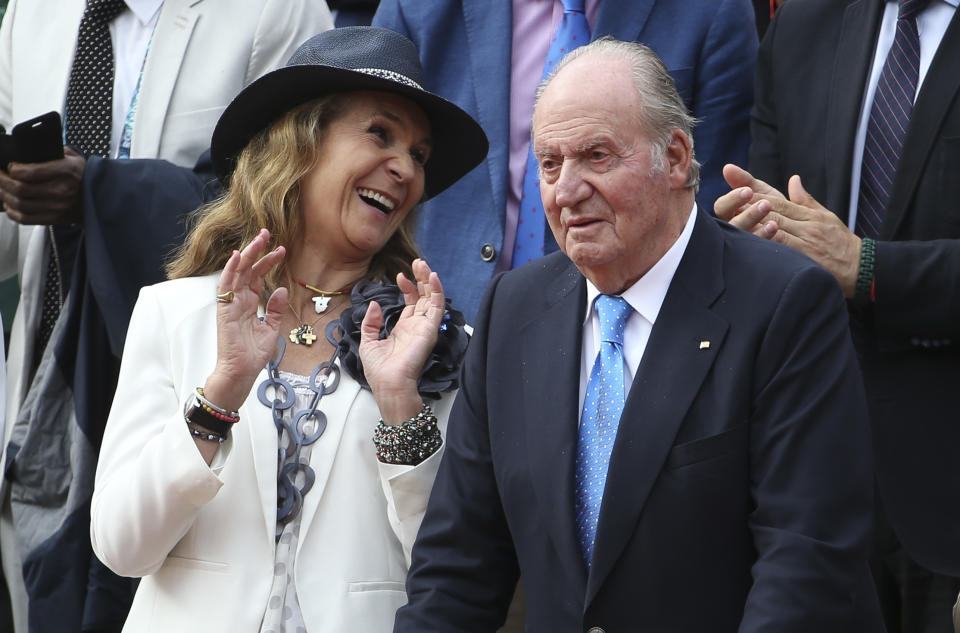 PARIS, FRANCE - JUNE 09: Infanta Elena, Duchess of Lugo and her father Juan Carlos I of Spain celebrate the victory of countryman Rafael Nadal during the trophy ceremony of the men's final during day 15 of the 2019 French Open at Roland Garros stadium on June 9, 2019 in Paris, France. (Photo by Jean Catuffe/Getty Images)
